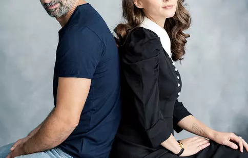 În această seară, Profu` descoperă o poveste de dragoste interzisă