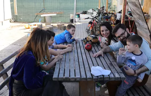 Cinci băieți abandonați de mama lor au parte de „Visuri la cheie” miercuri, de la 20:30