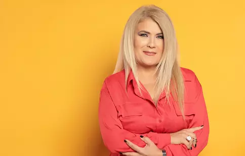 TVR 2 anunță o nouă emisiune în grila de toamnă, „În direct cu viața”, prezentată de Liana Stanciu