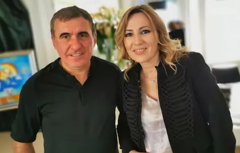 Emisiunea „Reţeaua de idoli”, prezentată de Irina Păcurariu, debutează în noul sezon cu o ediție specială, al cărei invitat este Gheorge Hagi