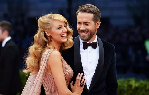 Actorii Blake Lively și Ryan Reynolds și-au mărit familia. Actrița a născut în urmă cu două luni