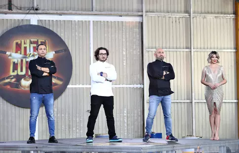 „Chefi la cuțite”. Luni se dă startul probelor eliminatorii