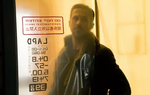 Filme la TV azi, 24 aprilie: „Vânătorul de recompense 2049”, „Bohemian Rhapsody”, „Tată fără număr”, „Cavalerul verde”