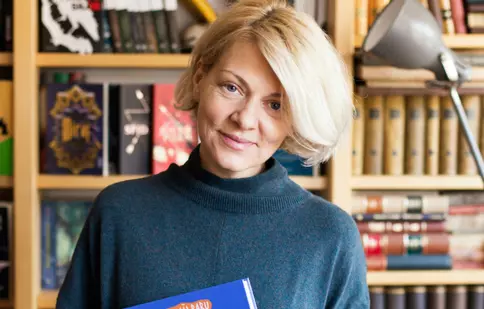 Dana Nălbaru și Editura Nemi lansează cartea „Șapte povești de noapte bună”, la Opera Comică pentru Copii