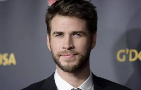 Liam Hemsworth are o nouă iubită? Cum a fost surprins actorul