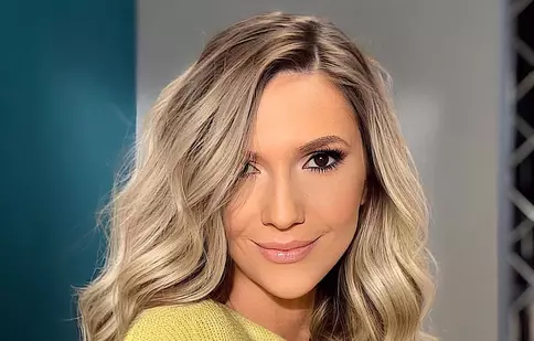 EXCLUSIV. Adela Popescu: „În 2020 ne mutăm. Cred că în primăvara asta va fi gata casa”