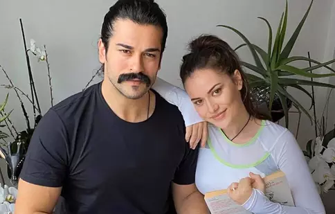 Burak Özçivit nu este afectat de carantină: „Viața e mai frumoasă acasă”