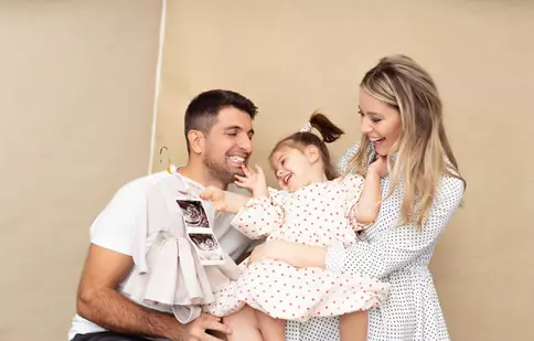 Laura Cosoi este însărcinată pentru a doua oară. Viitoarea mămică a dezvăluit și sexul bebelușului