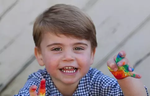 Prințul Louis a împlinit doi ani, iar fotografiile surprinse de Kate Middleton au o semnificație specială