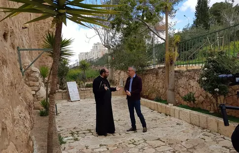 În Săptămâna Patimilor, TVR 1 va difuza cele mai importante evenimente religioase