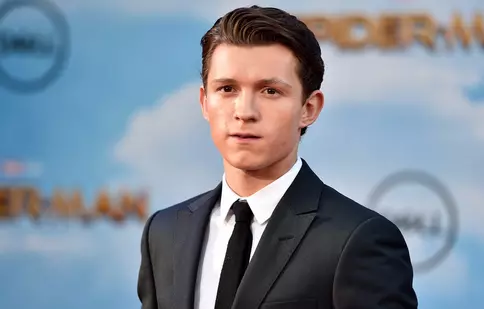 Tom Holland, starul din „Spiderman”, s-a îndrăgostit! Cine este noua iubită a actorului