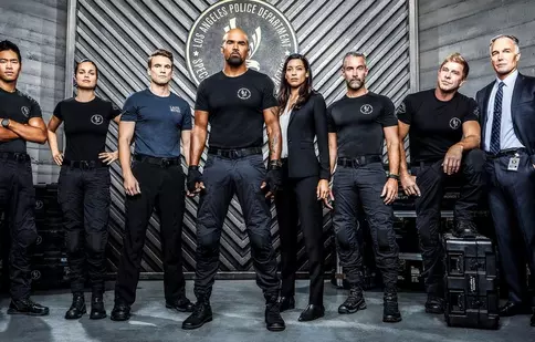 Băieții buni merg mai departe. CBS a comandat sezoane noi din „S.W.A.T.” și toate seriile „NCIS”