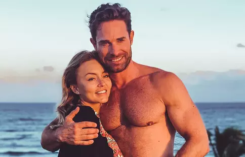 Unde își petrec perioada de izolare Sebastian Rulli și Angelique Boyer