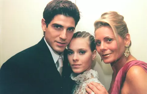 Telenovela „Clona” ajunge la final. Happy Channel va difuza producția „Legături de familie’’