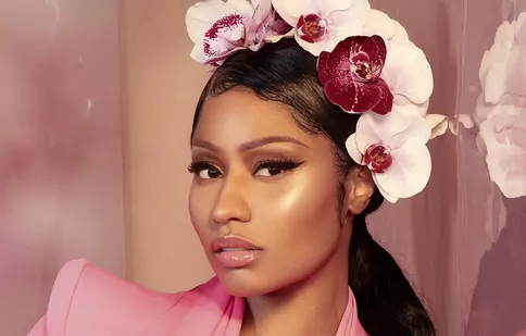 Cântăreaţa americană de rap Nicky Minaj a anunţat că este însărcinată