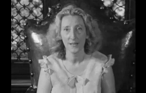 „Distanţa dintre mine şi mine”, documentarul despre poeta Nina Cassian, va fi difuzat de TVR 1