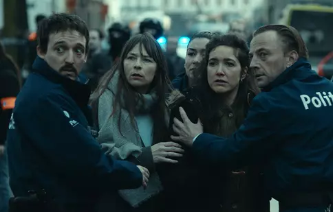 TVR 1 va transmite în premieră serialul belgian „Cele două fețe ale crimei”. Când are loc premiera