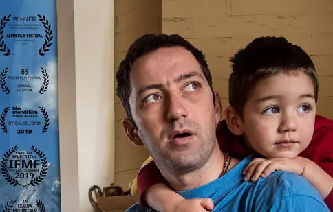 TVR 1 difuzează documentarele „PE CALE cu Tibi Ușeriu” și „Superhombre”