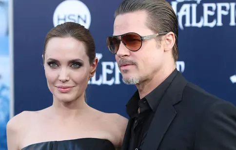 Brad Pitt crede că Angelina Jolie a mers „mult prea departe” cu procedurile de divorț. Actrița „amenință că va duce copiii la Londra”
