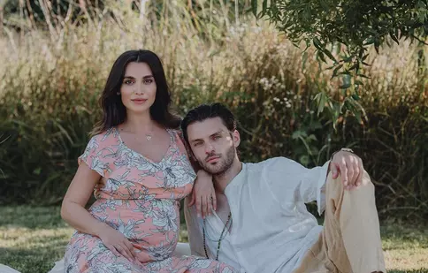 Lili Sandu a devenit mamă. Prima fotografie cu băiețelul ei