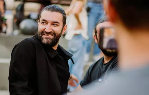 Smiley se întoarce la actorie. În ce lungmetraj va avea artistul rol pricipal