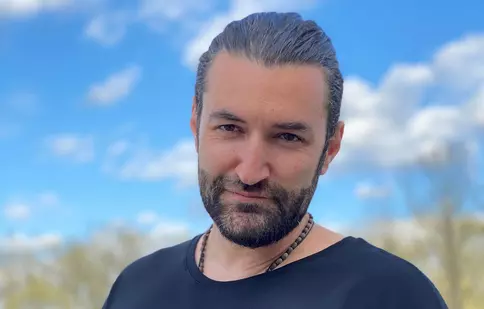 Smiley și-a făcut emisiune online: „M-am gândit că o emisiune pe YouTube este exact ce lipsea acum din România”