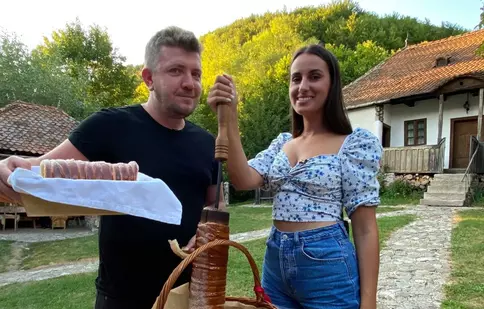 George Mihai și Andreea Străvoiu, gazdele „ROventura”, difuzată la Kanal D își continuă periplul în Covasna