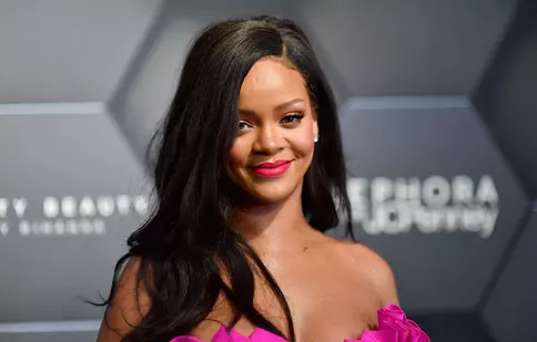 Amazon pregătește un documentar despre cântăreața Rihanna