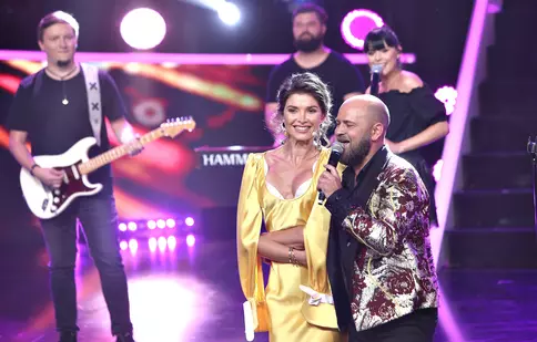 Cosmin Seleși cântă cu bandul său în cea mai nouă ediţie „Te cunosc de undeva!”