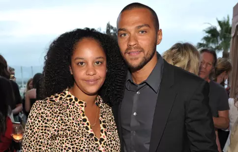 Jesse Williams („Anatomia lui Grey”) și Aryn Drake-Lee au încheiat procesul de divorț, la 3 ani de la despărțire