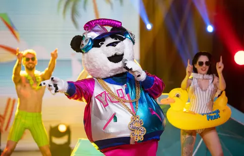 Astăzi, 5 măști se luptă în semifinala „Masked Singer România”. Noi indicii îi vor încurca pe detectivi