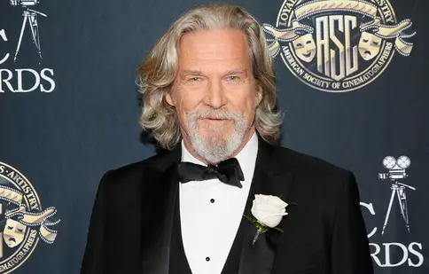 Actorul Jeff Bridges a dezvăluit că a fost diagnosticat cu cancer