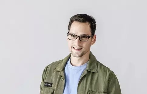 Vlad Gherman se alătură distribuţiei serialului „Adela” de la Antena 1. „Personajul meu e diferit faţă de tot ce am făcut până acum!”