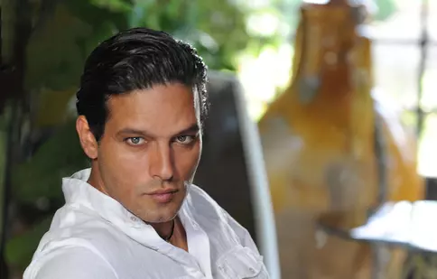 N-a mai putut trăi în minciună: actorul Gabriel Garko a mărturisit că e homosexual