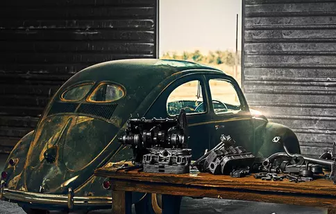 Postul de televiziune History va transmite serialul documentar „Mașinile care au schimbat lumea”