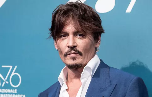 Johnny Depp, în rolul lui Ludovic al XV-lea. Actorul va filma și la Palatul Versailles