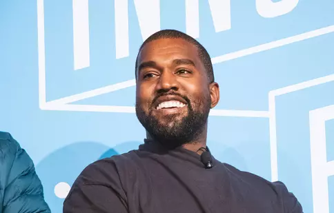 Kanye West iubește din nou. Cine este femeia celebră cu care a plecat în vacanță romantică la Paris