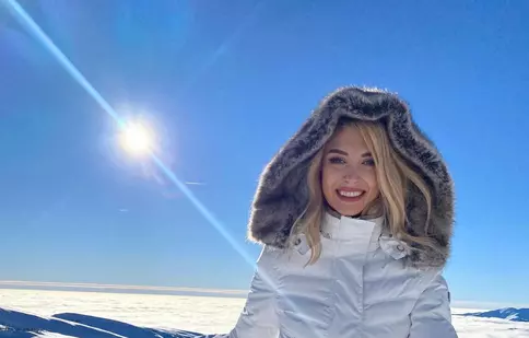 Andreea Bălan a plecat la munte alături de iubitul ei