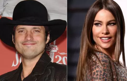 „Zorro” va fi femeie, într-un serial scris de Robert Rodriguez