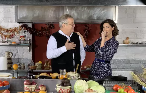 Final de sezon pentru „Politică şi delicateţuri”. Invitata lui Dinescu este Andreea Berecleanu