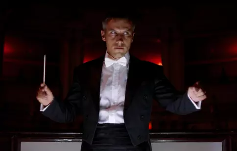 Primul concert LIVE de la Sala Radio în 2021: MOZART dirijat de Tiberiu Soare