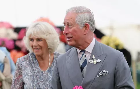 Prințul Charles și Camilla Bowles s-au vaccinat împotriva COVID