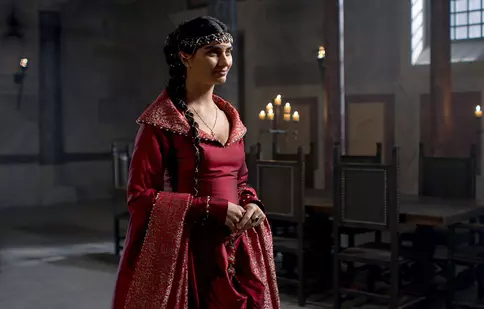 Tuba Büyüküstün revine pe micile noastre ecrane, în producția istorică „Istoria imperiilor: Otomanii”