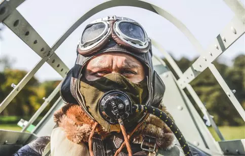 TVR 1 difuzează „Escadronul 303”, un film bazat pe evenimente reale