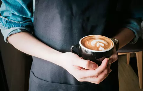 Oamenii cu gusturi fine beau cafea Julius Meinl!