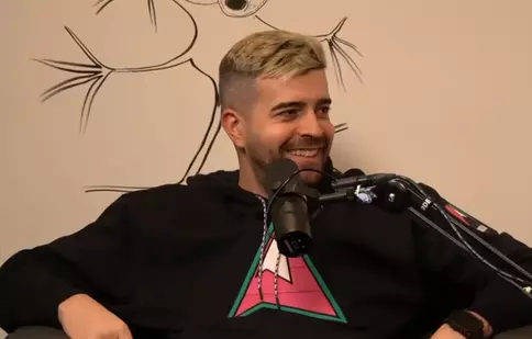 Speak s-a dezbrăcat de inhibiții și a vorbit despre filmele pentru adulți. Pe ce sumă s-ar săruta cu un bărbat