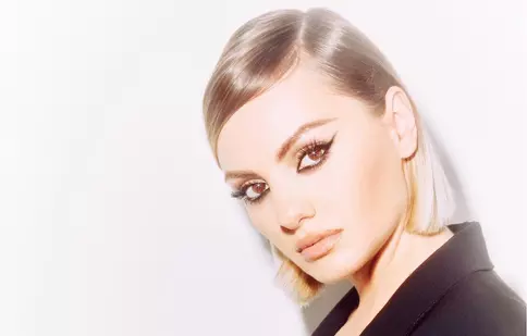 Alexandra Stan nu stă degeaba după „Survivor România”. Ce proiect nou are artista