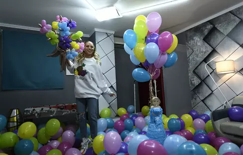 Surprize colorate pentru Delia, la filmările pentru cel de-al zecelea sezon „iUmor”