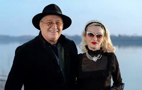 Ana Morodan este invitată duminică la „Poezie și delicatețuri”, noua emisiune a lui Mircea Dinescu, la Prima TV