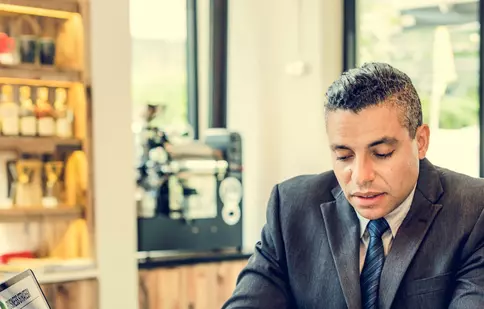 (P) Ce trebuie să știi pentru a nu transforma creditul într-o povară?